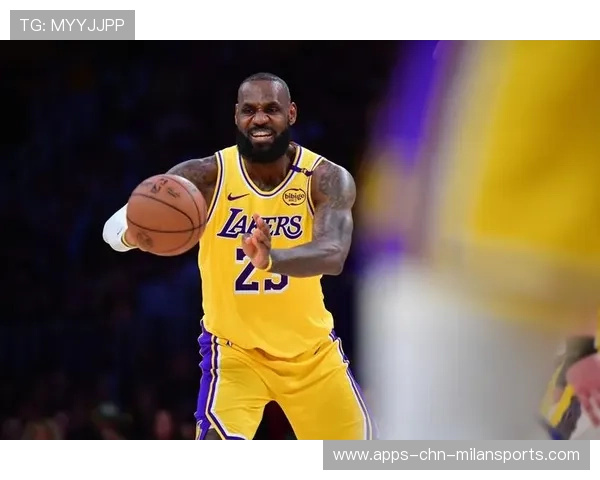 詹姆斯拔起三分命中，湖人前场全队冲击力十足