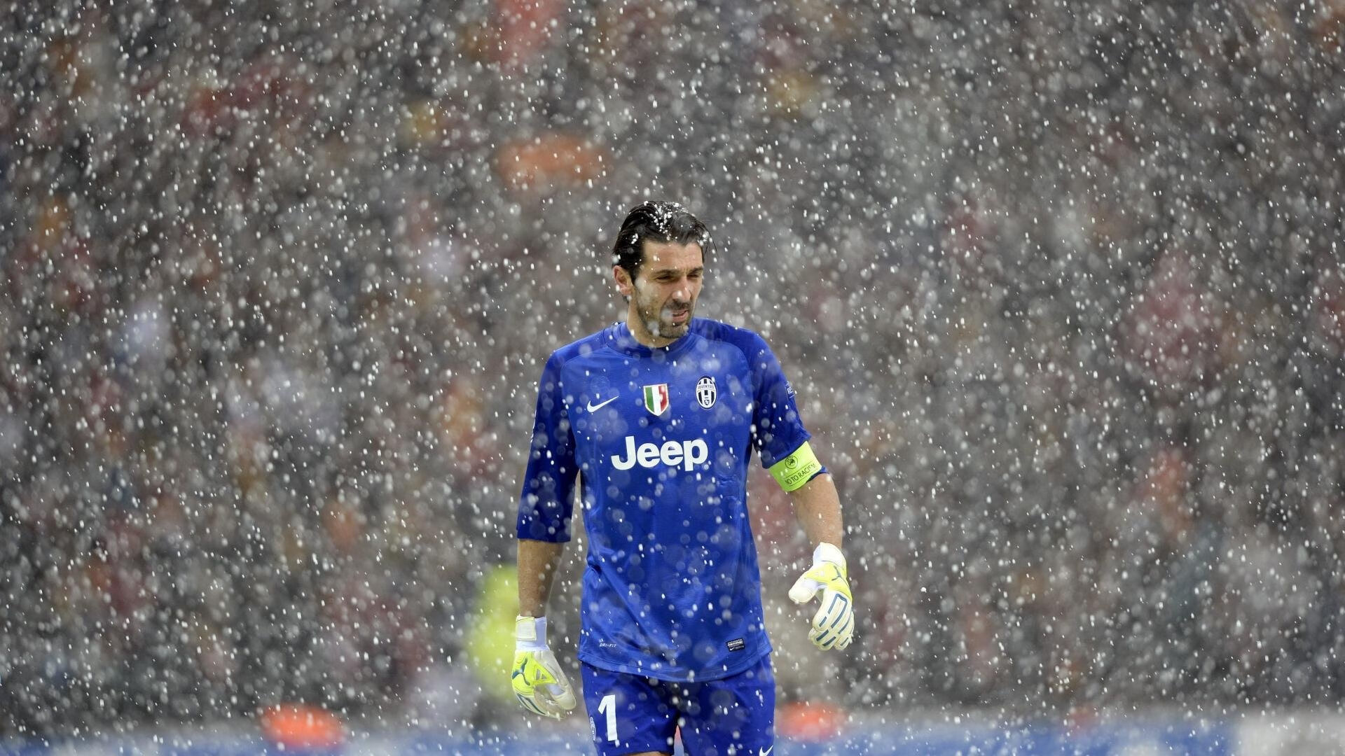 弗兰：在全黑队进攻体系中，他总能通过巧妙的跑动为队友创造得分机会